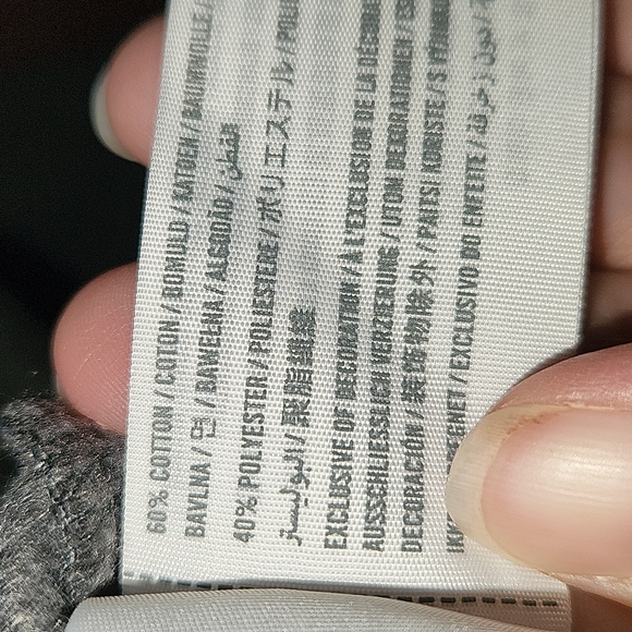 ABERCROMBIE SWEATSHIRT - Picture 5 of 7